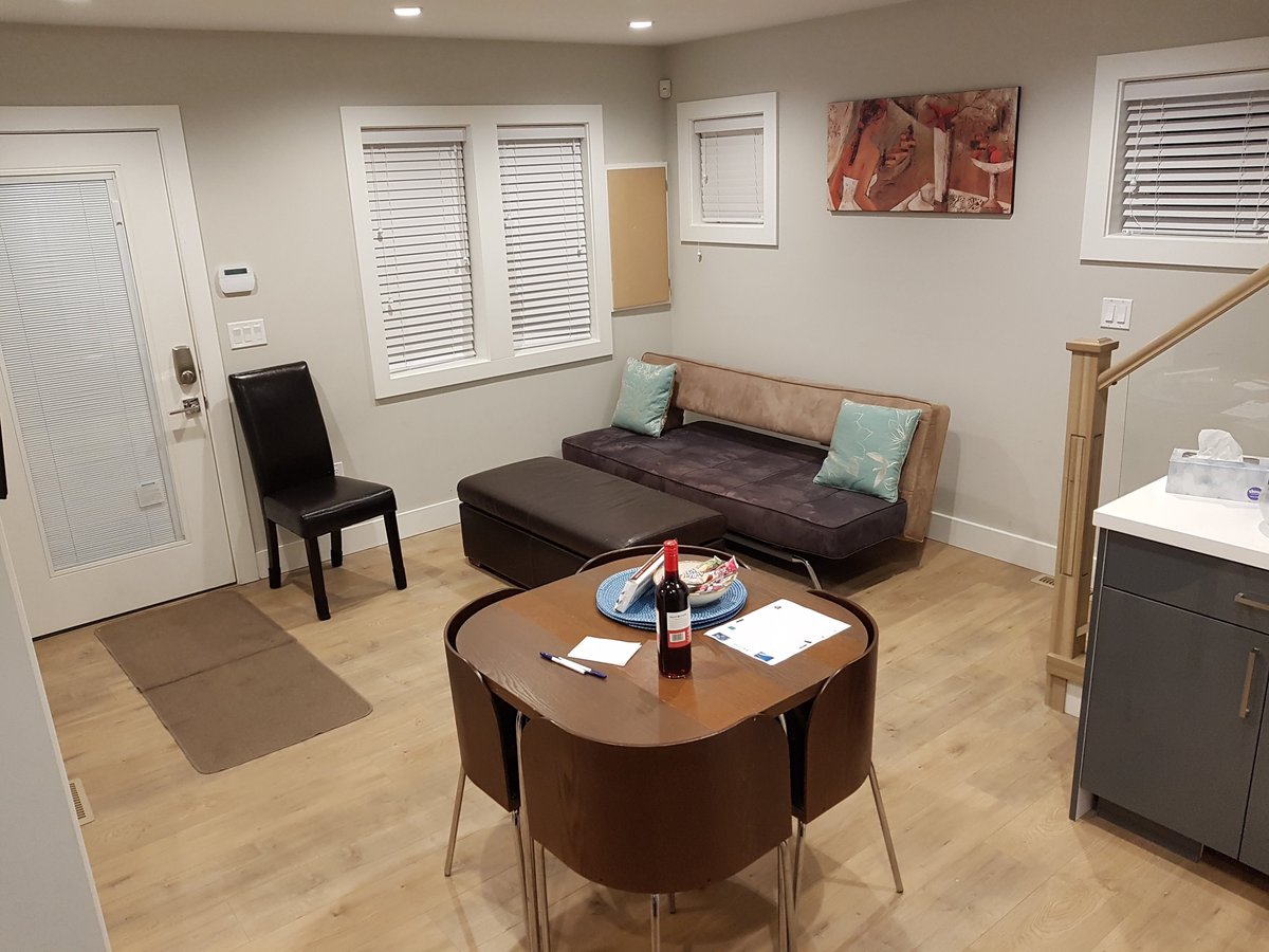 4978 Mackenzie Street - Photo 2