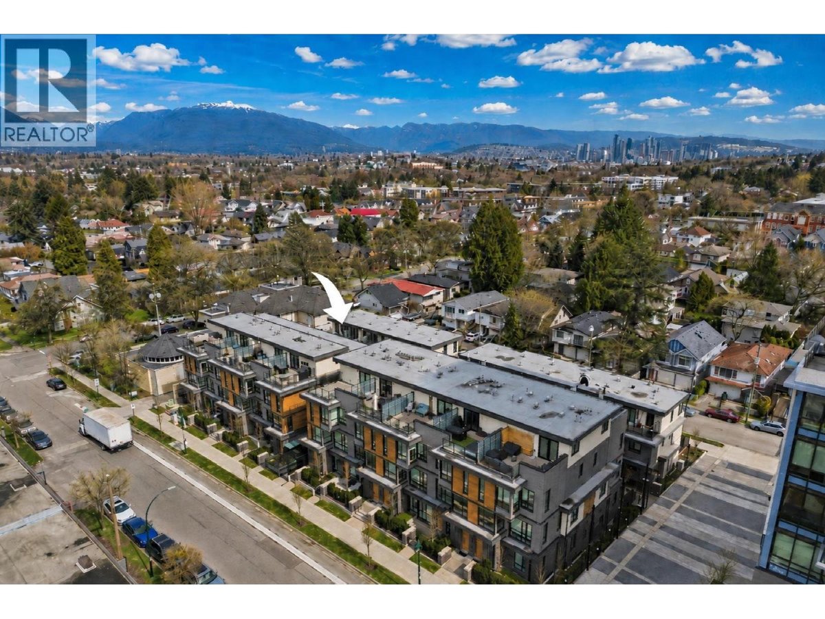 3930 DUMFRIES STREET - Photo 1