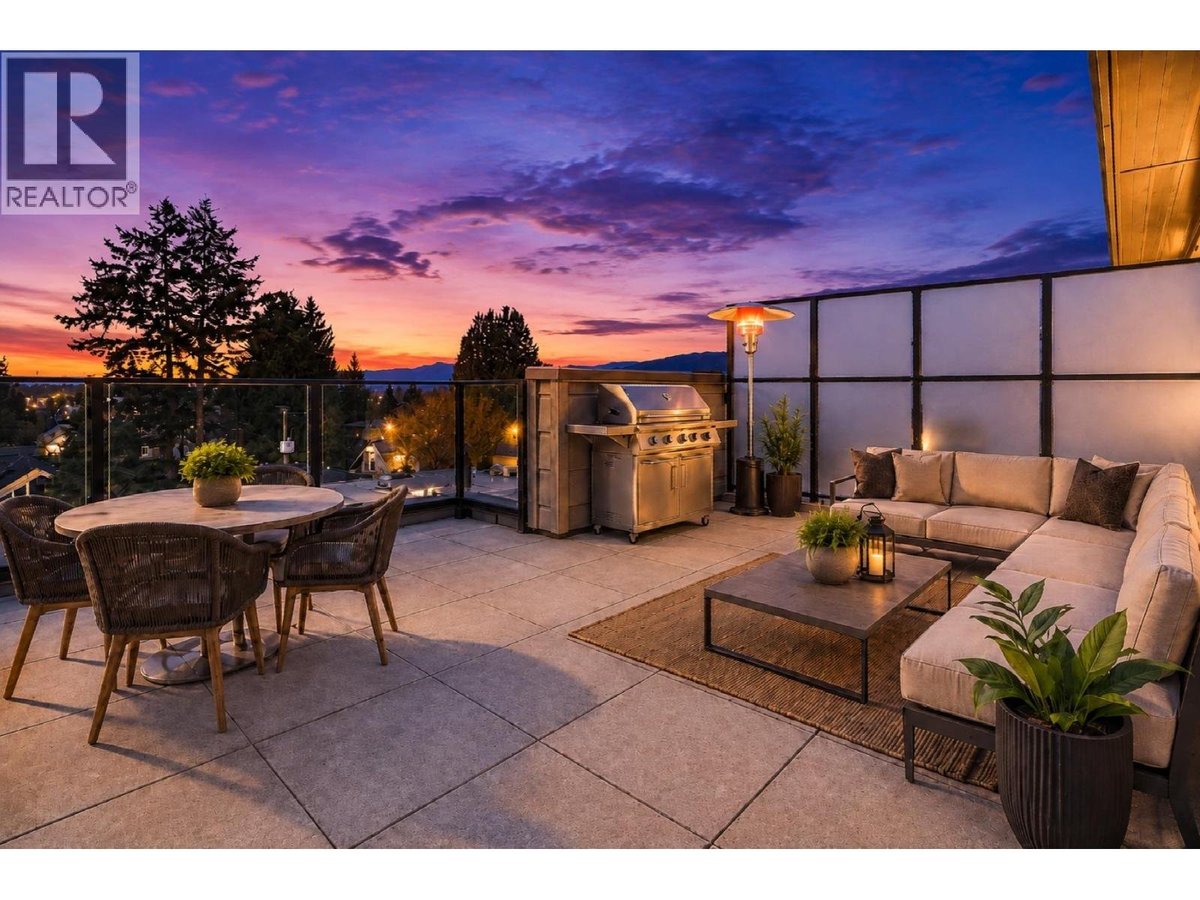 3930 DUMFRIES STREET - Photo 3
