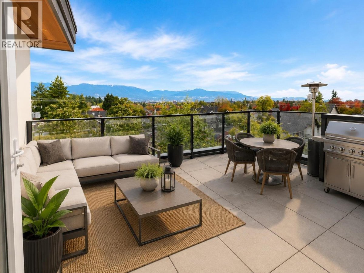 3930 DUMFRIES STREET - Photo 4