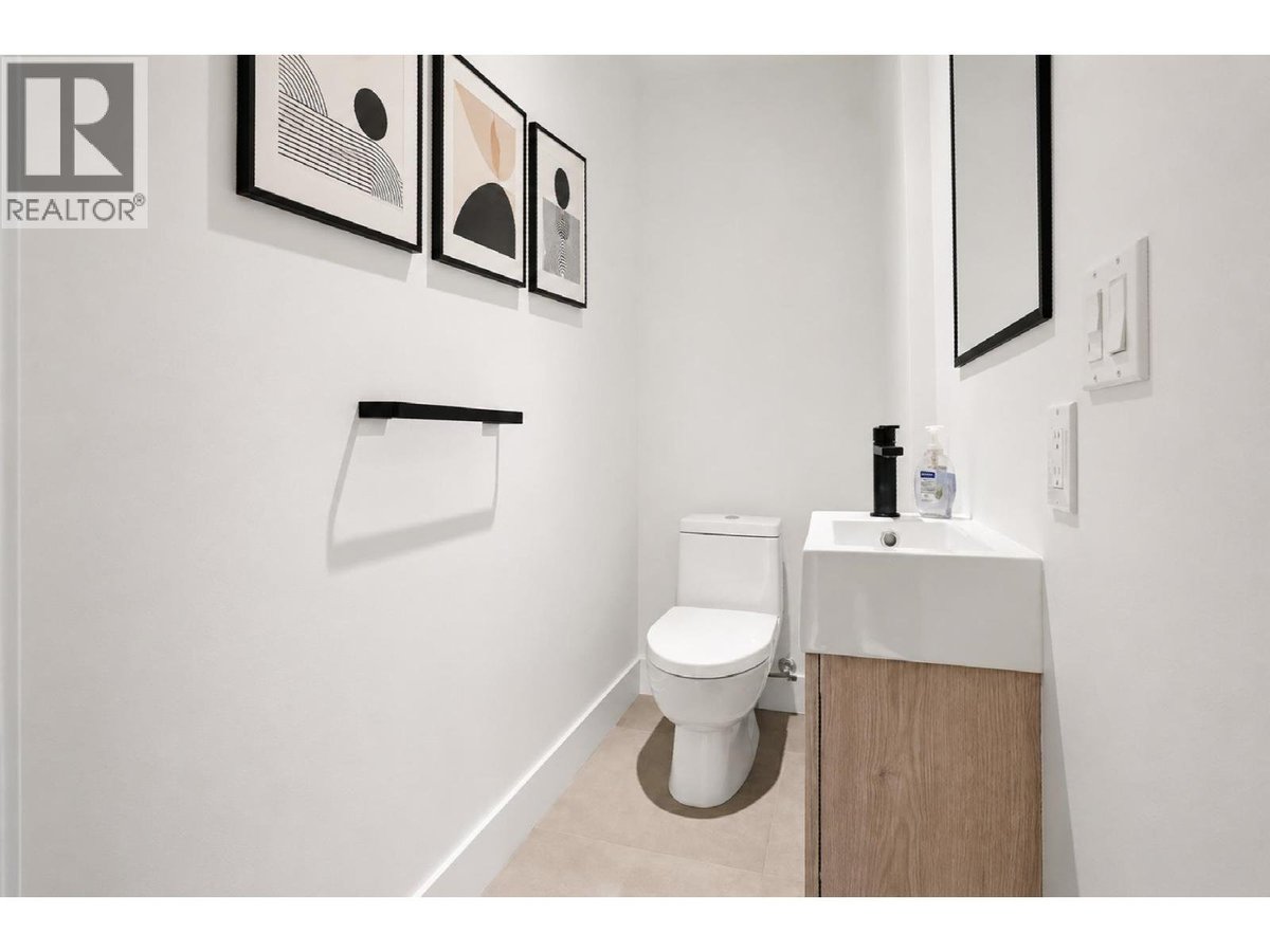 3930 DUMFRIES STREET - Photo 14