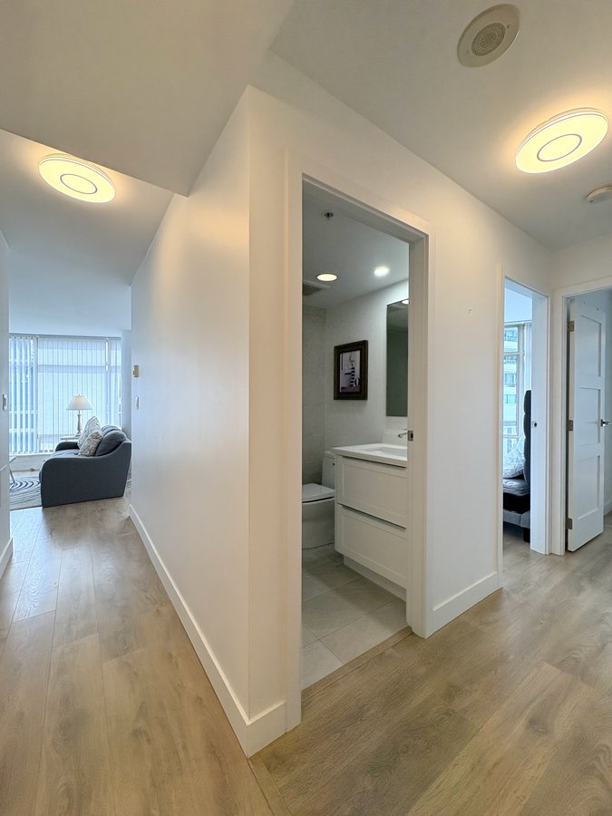 1288 Alberni Street - Photo 8