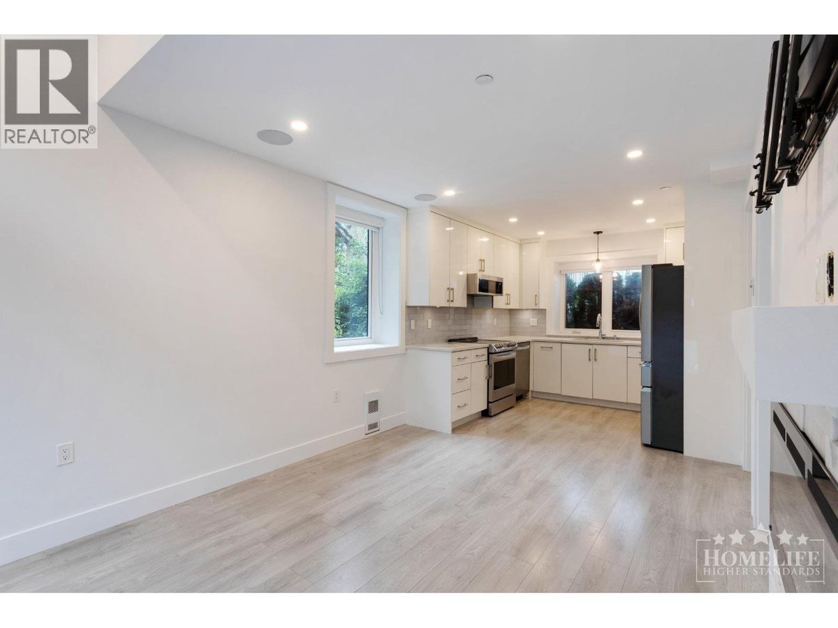 Lane House 6623 6627 INVERNESS STREET - Photo 4