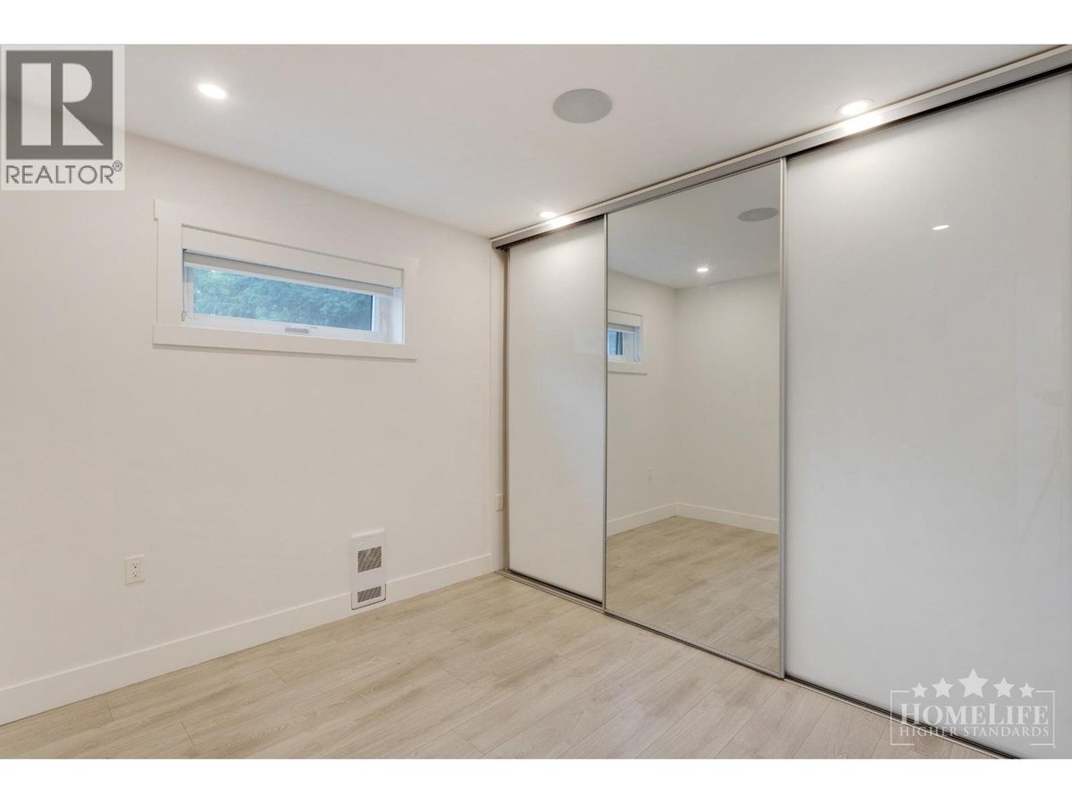 Lane House 6623 6627 INVERNESS STREET - Photo 10