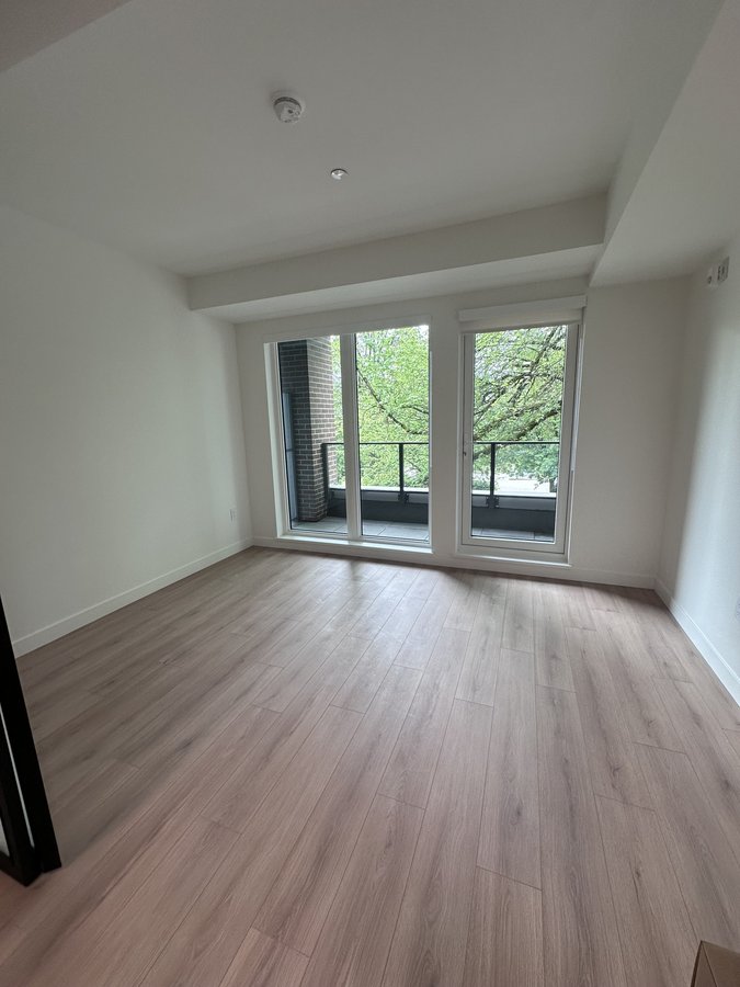 133 West 49th Avenue - Photo 2