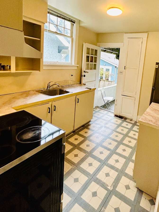 West 15th Avenue - Photo 2