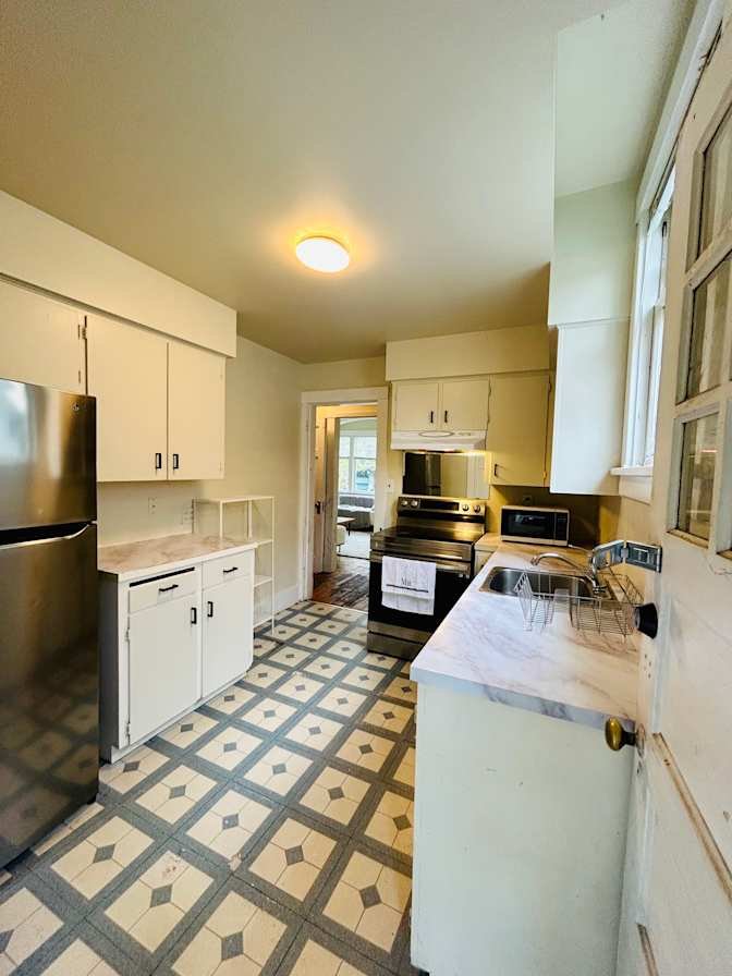 West 15th Avenue - Photo 4