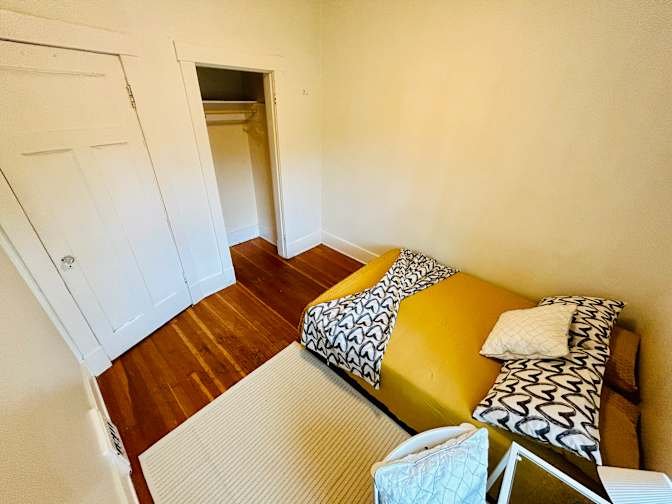 West 15th Avenue - Photo 5