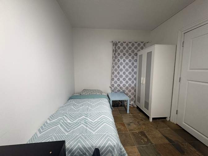 East 24th Avenue - Photo 2