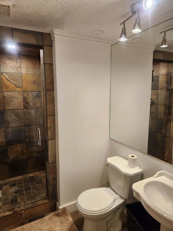 East 24th Avenue - Photo 3