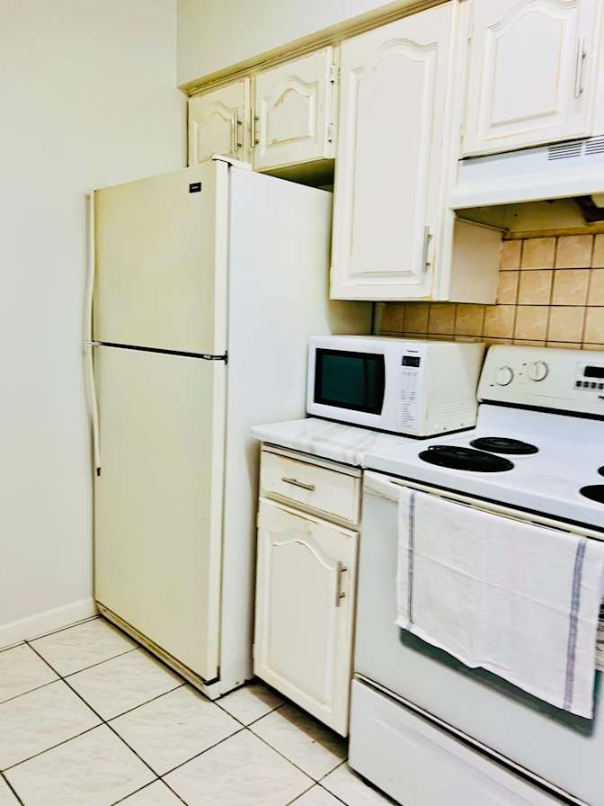 Prior Street - Photo 11