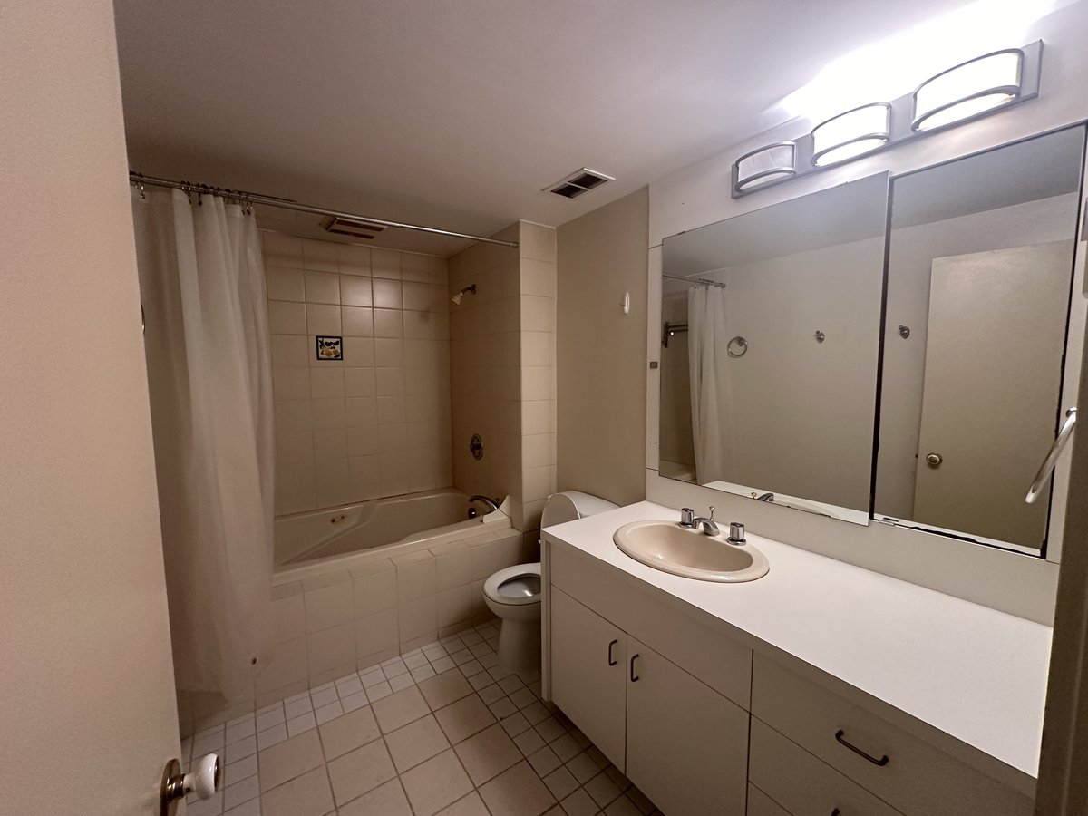 2642 Ottawa Avenue - Photo 5