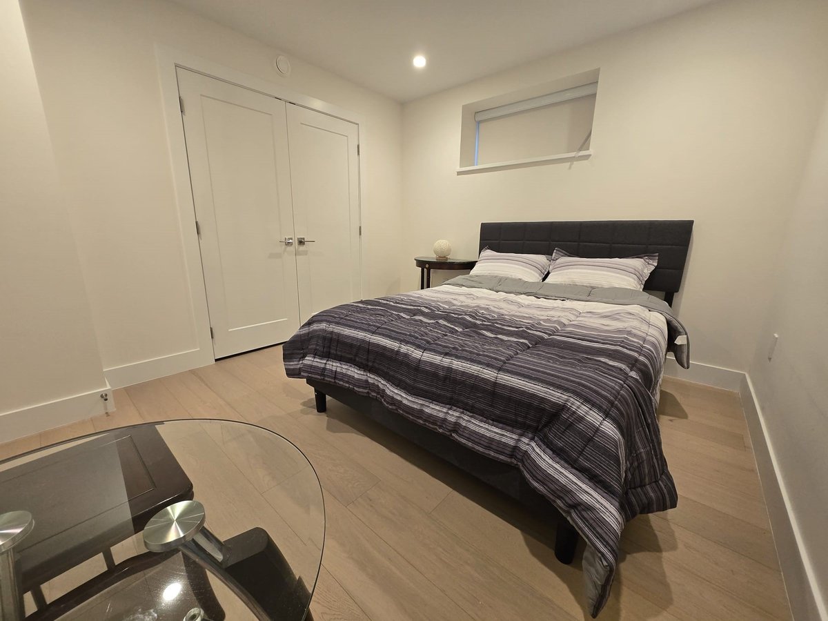 8182 Cartier Street - Photo 2