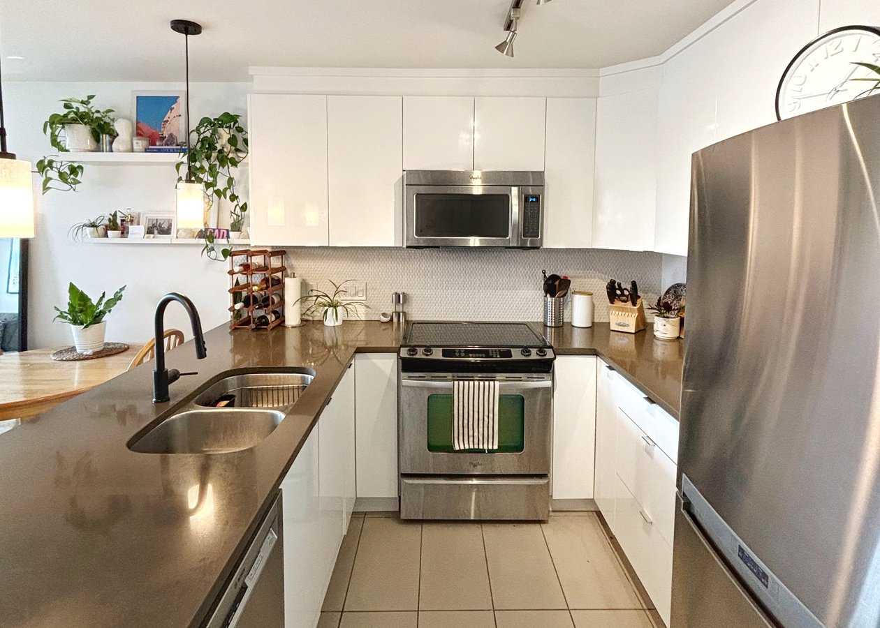 4338 Commercial Street - Photo 3