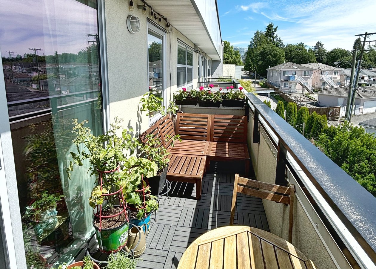 4338 Commercial Street - Photo 4