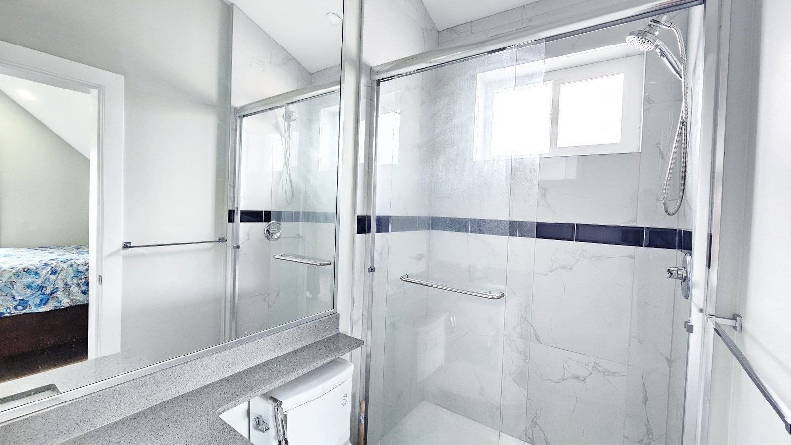 6690 Nanaimo Street - Photo 6