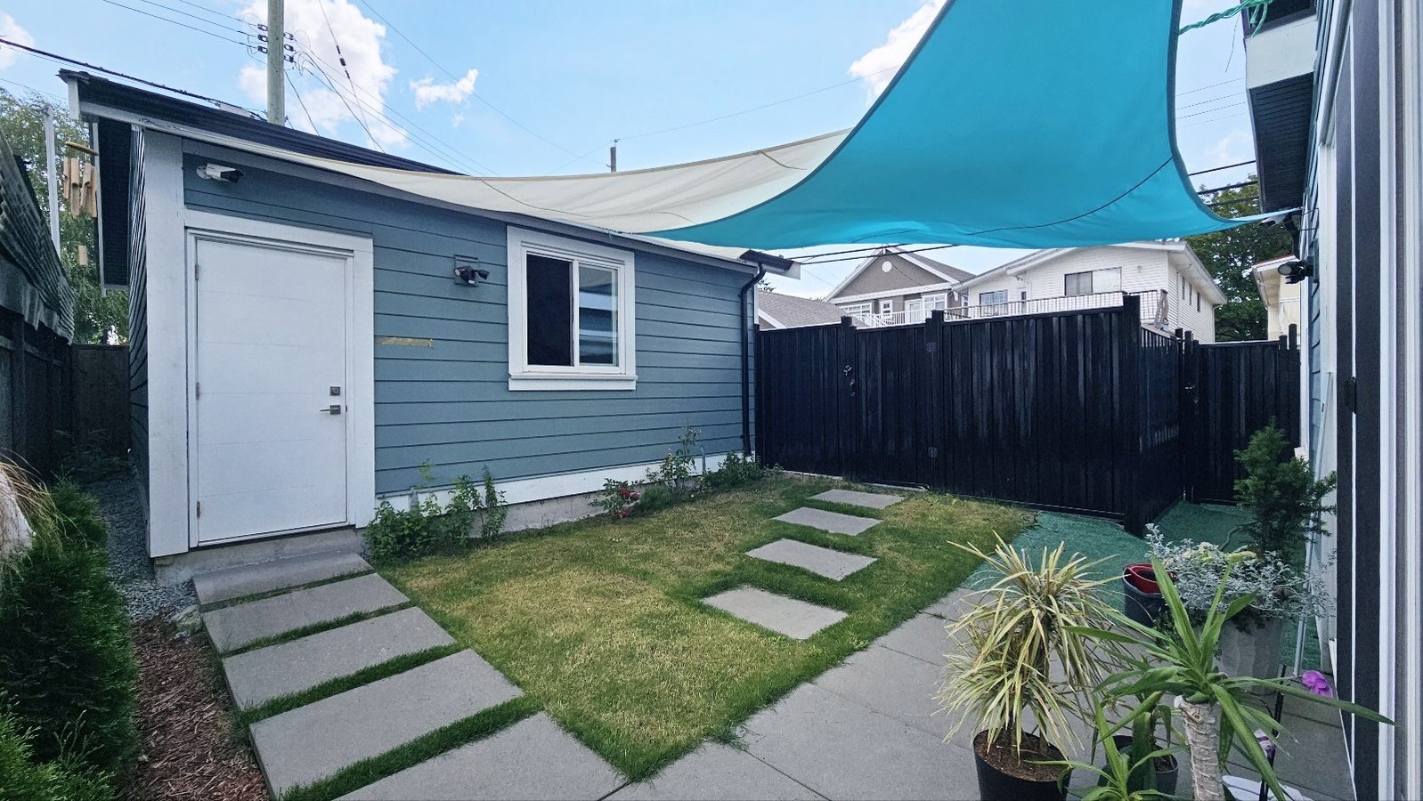 6690 Nanaimo Street - Photo 13