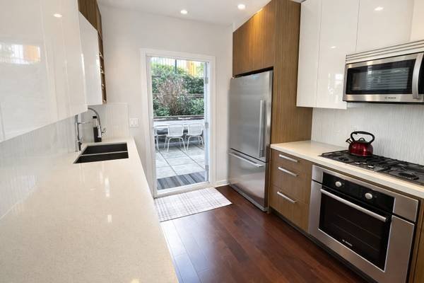 2229 Southside Drive - Photo 2