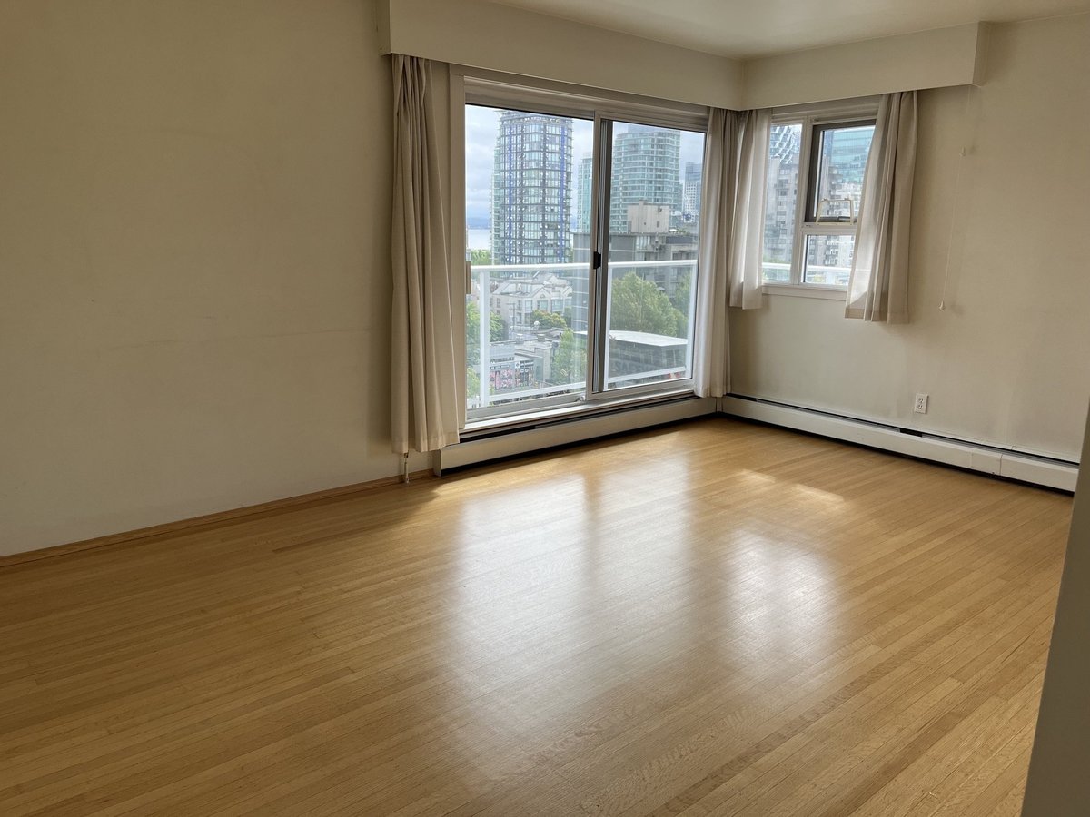 1825 Haro Street - Photo 23