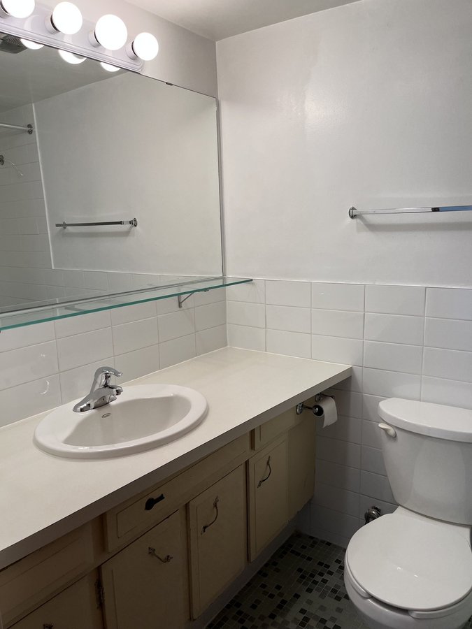 1825 Haro Street - Photo 8