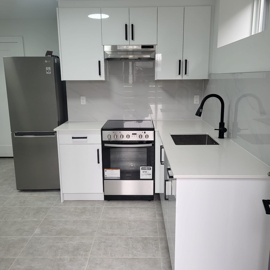 586 East 49th Avenue - Photo 8