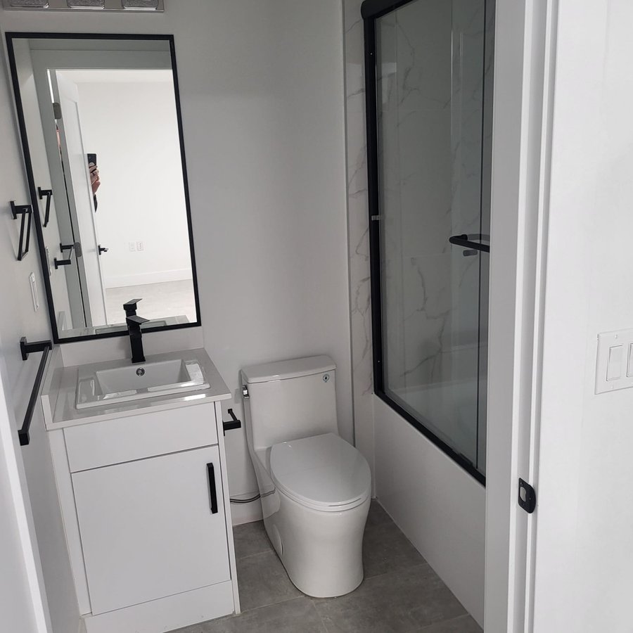 586 East 49th Avenue - Photo 5