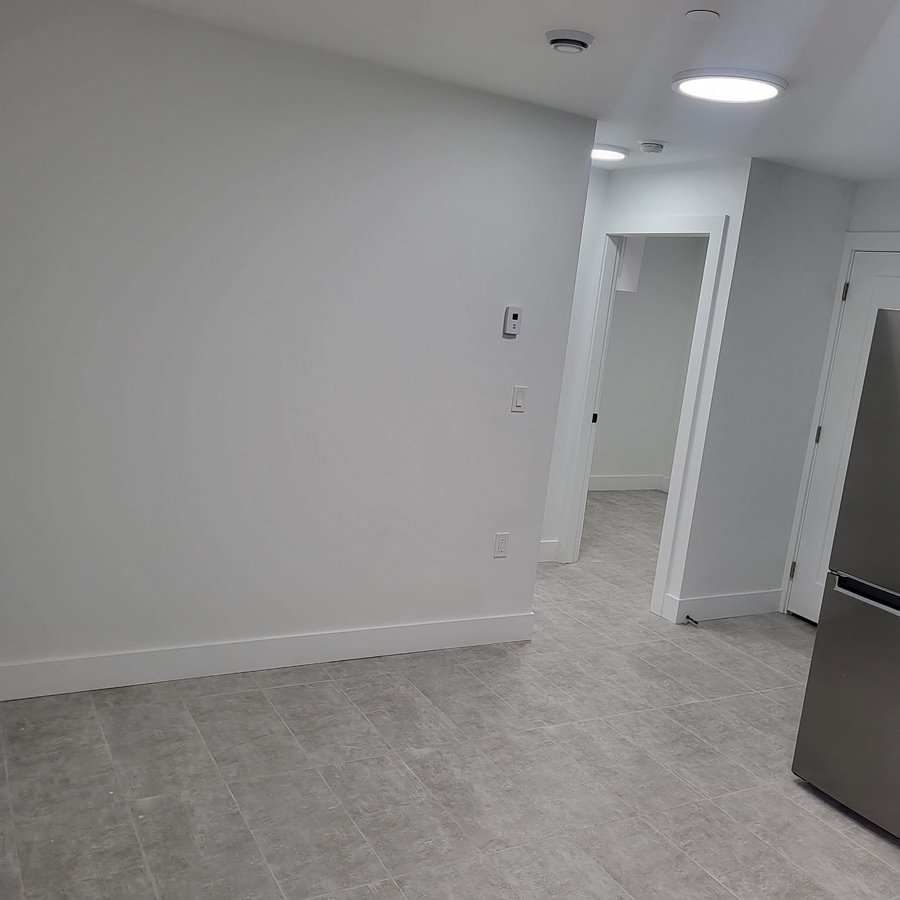 586 East 49th Avenue - Photo 3