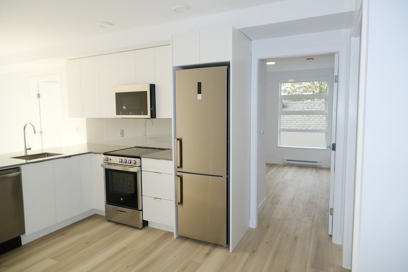 1551 Grant Street - Photo 3