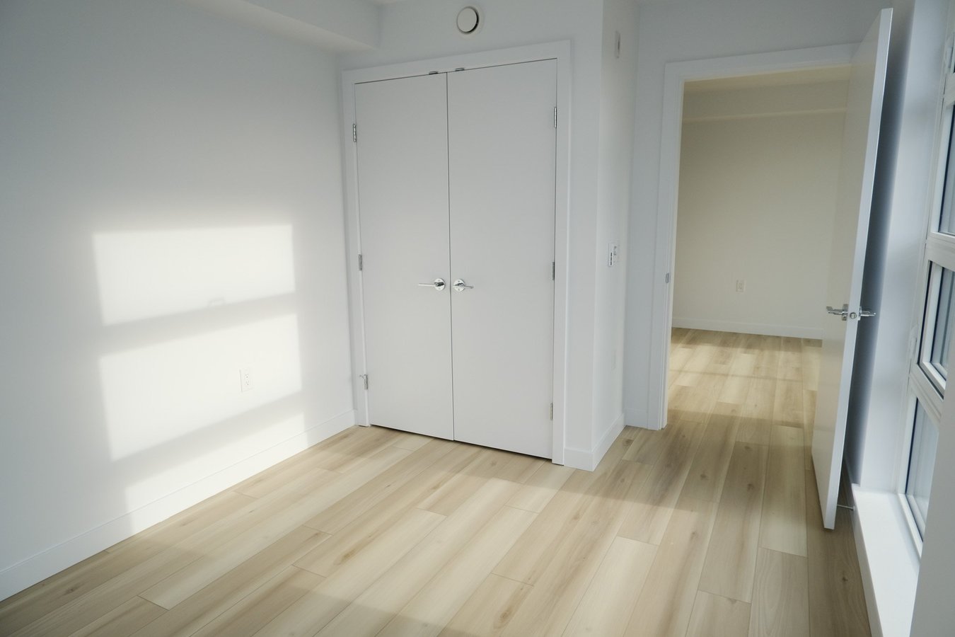 1551 Grant Street - Photo 4