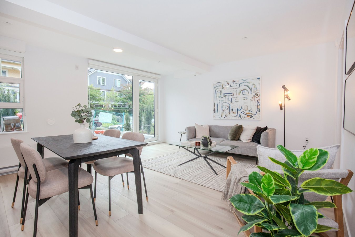 1551 Grant Street - Photo 2