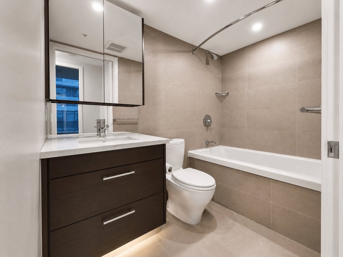 138 West 1st Avenue - Photo 11