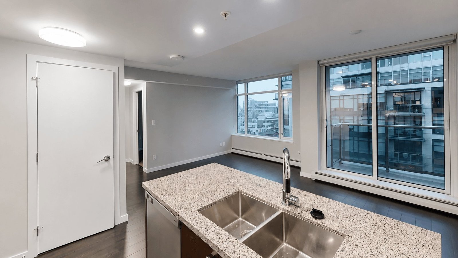 138 West 1st Avenue - Photo 6