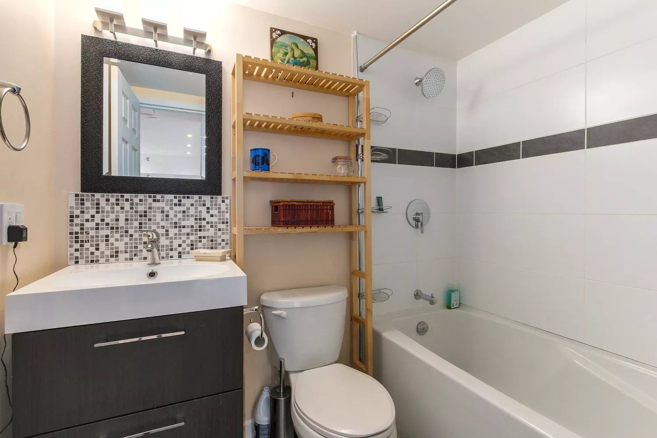 1549 Kitchener Street - Photo 12