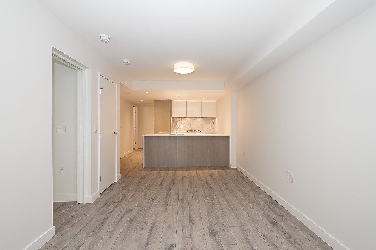 1107 Richards Street - Photo 4