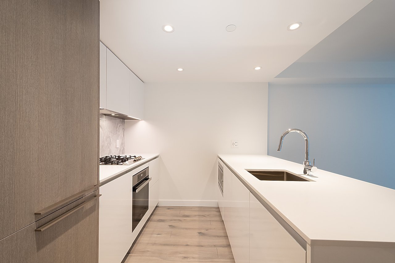1107 Richards Street - Photo 6
