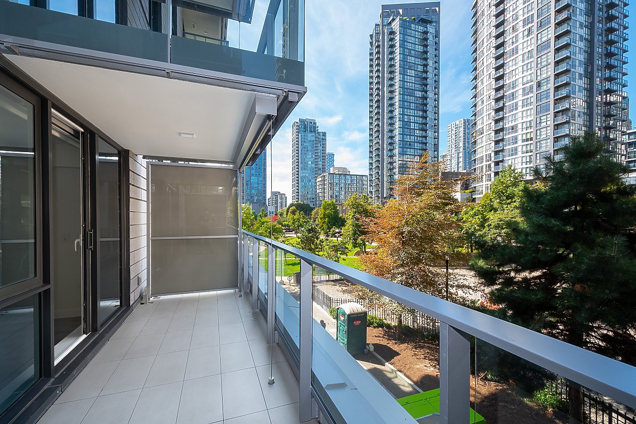 1107 Richards Street - Photo 13