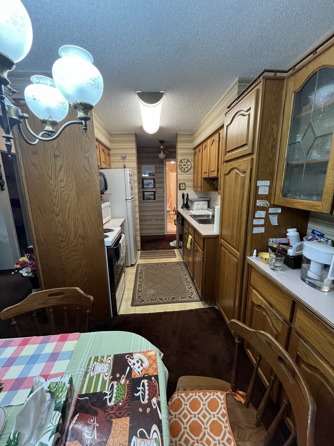 2121 West 6th Avenue - Photo 5