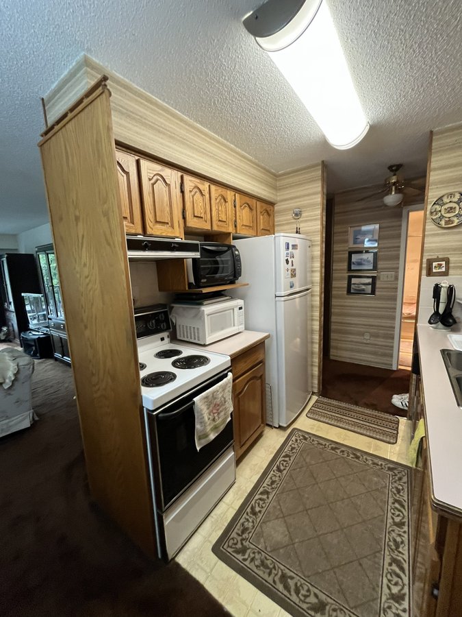 2121 West 6th Avenue - Photo 6