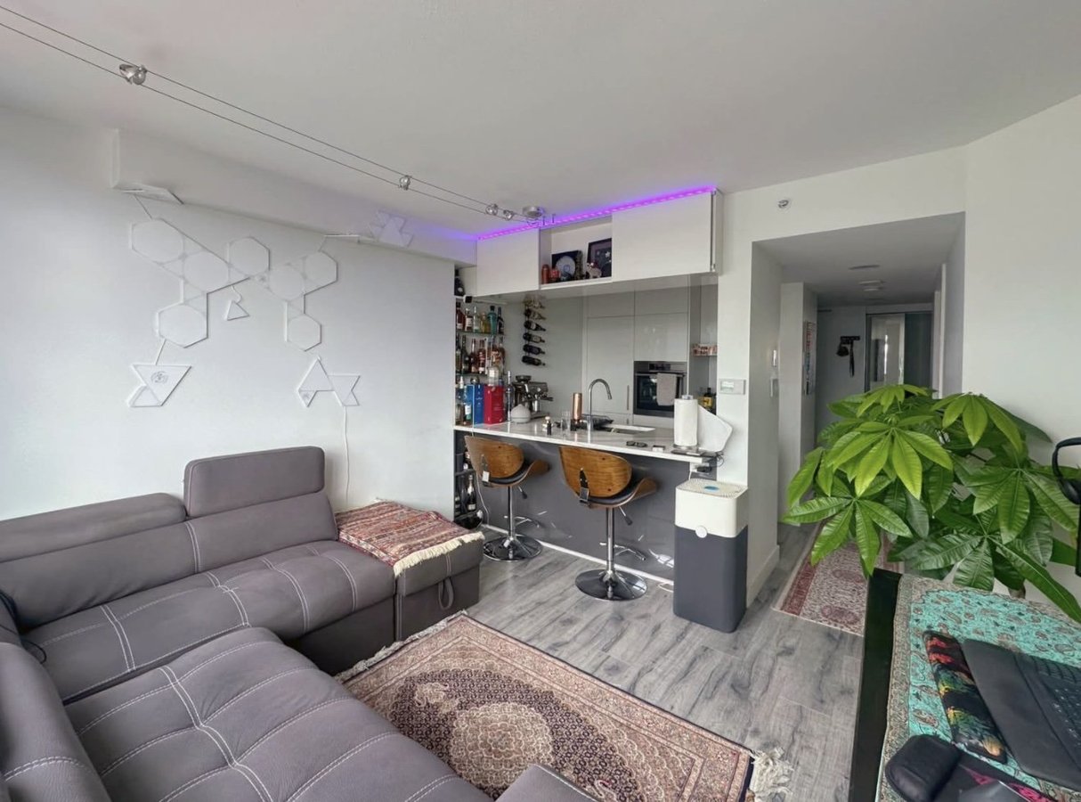 438 Seymour Street - Photo 2