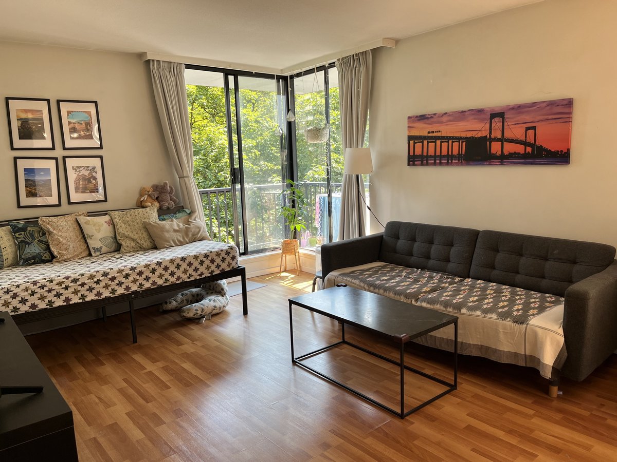1460 Barclay Street - Photo 16