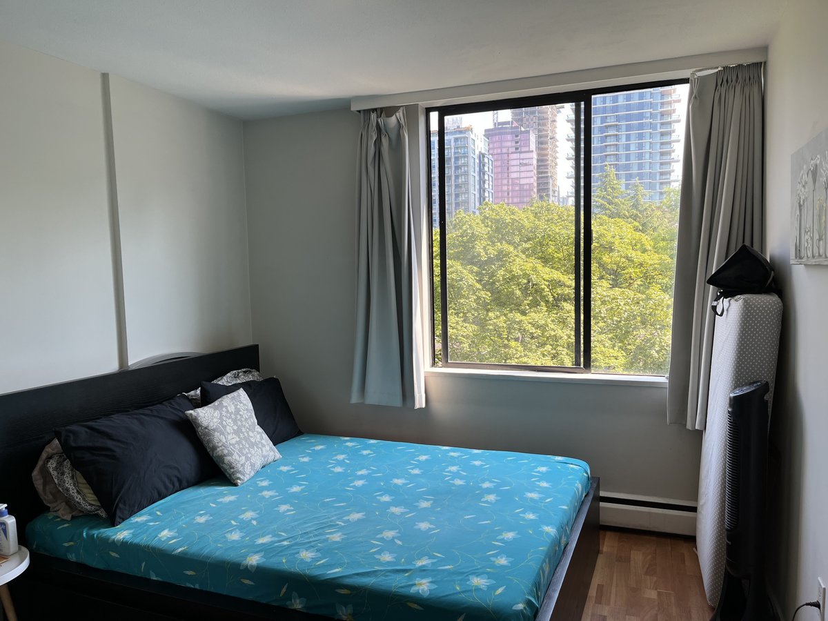 1460 Barclay Street - Photo 26