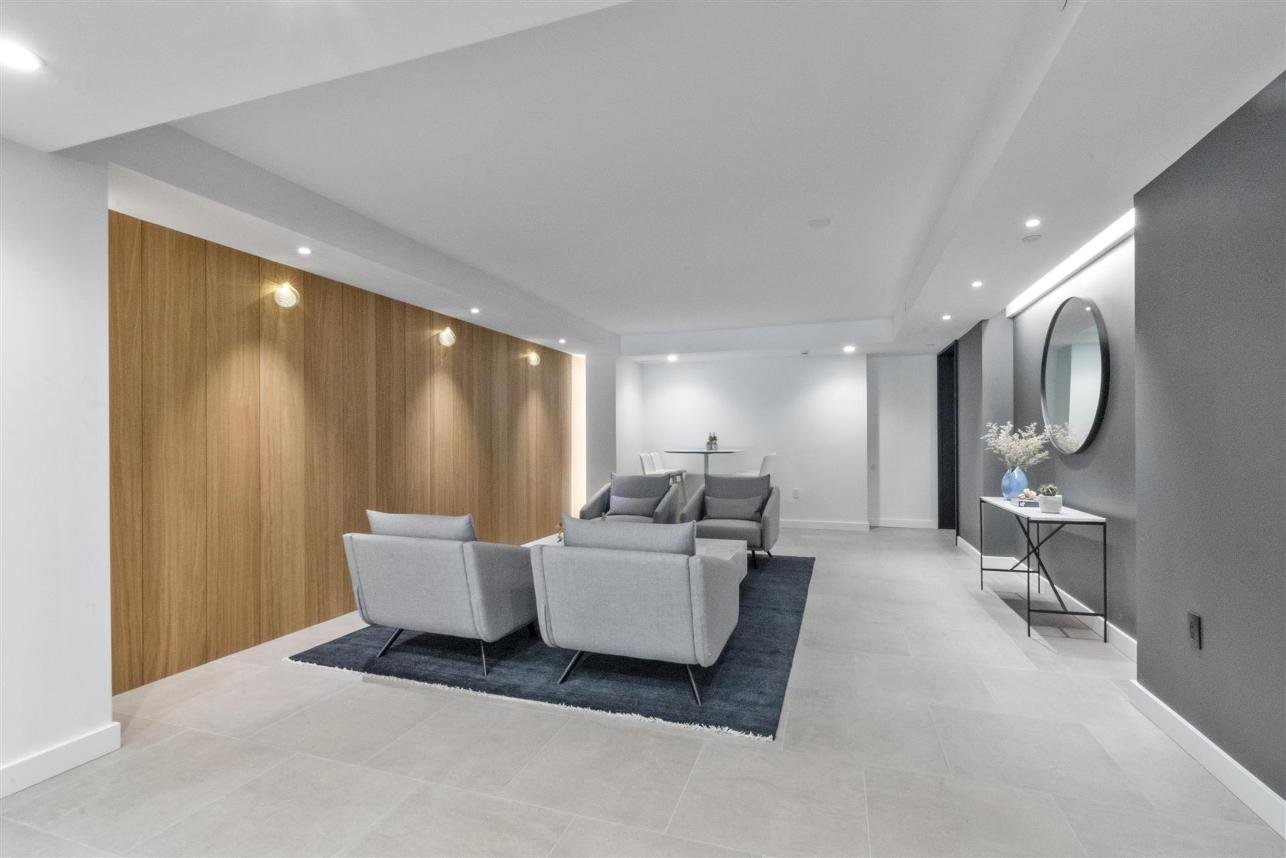 1365 Davie Street - Photo 35