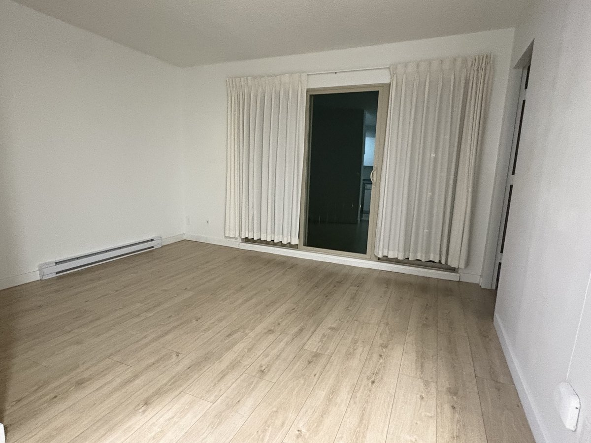 525 West 14th Avenue - Photo 3