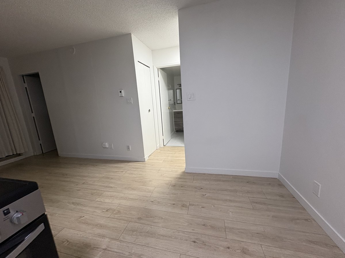 525 West 14th Avenue - Photo 5