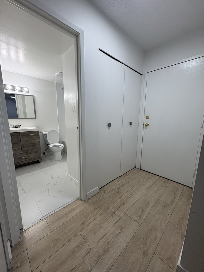 525 West 14th Avenue - Photo 6