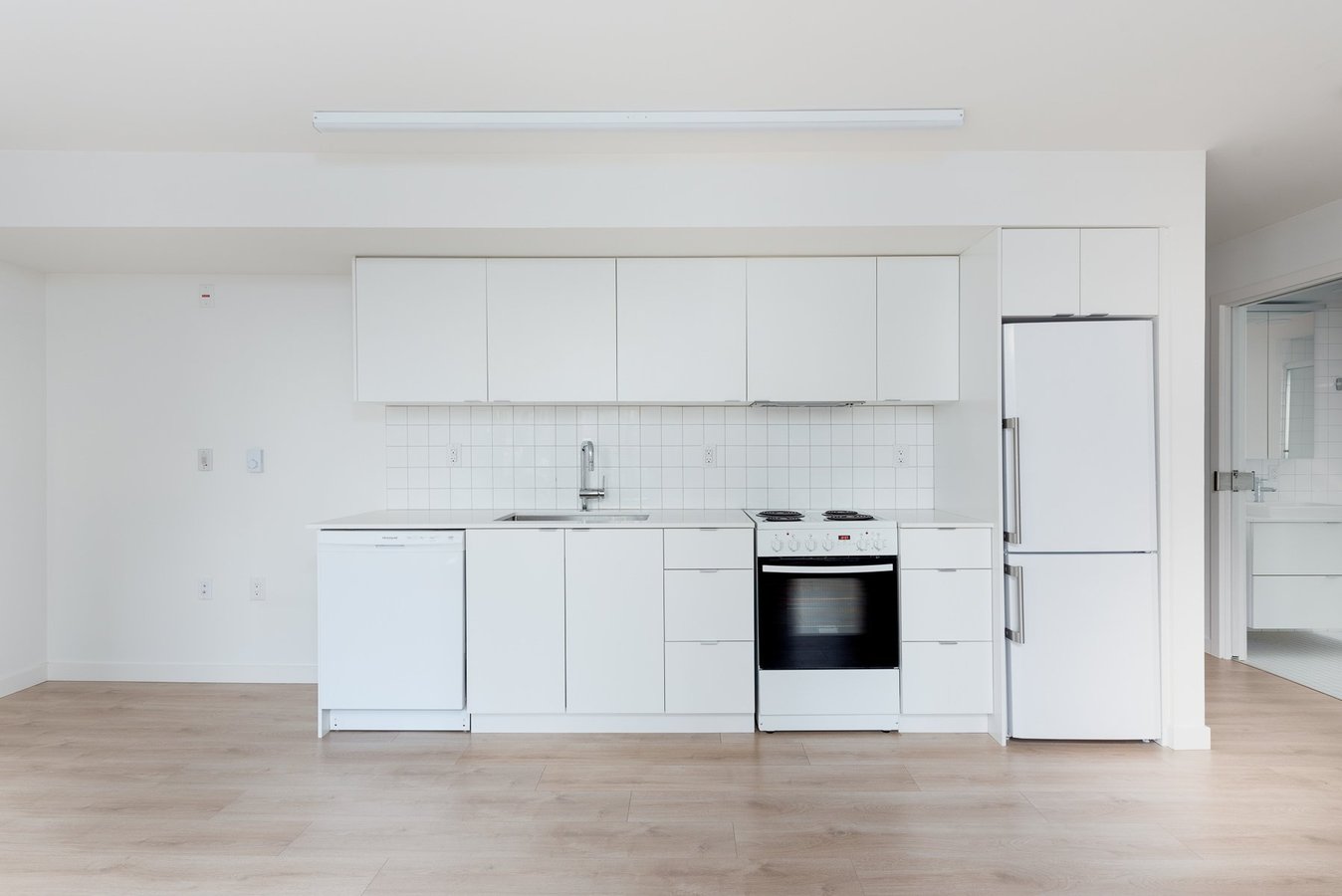 1090 Jervis Street - Photo 3