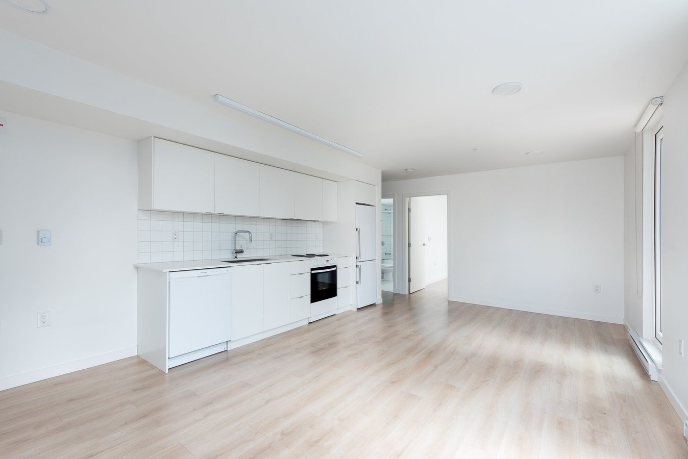 1090 Jervis Street - Photo 4