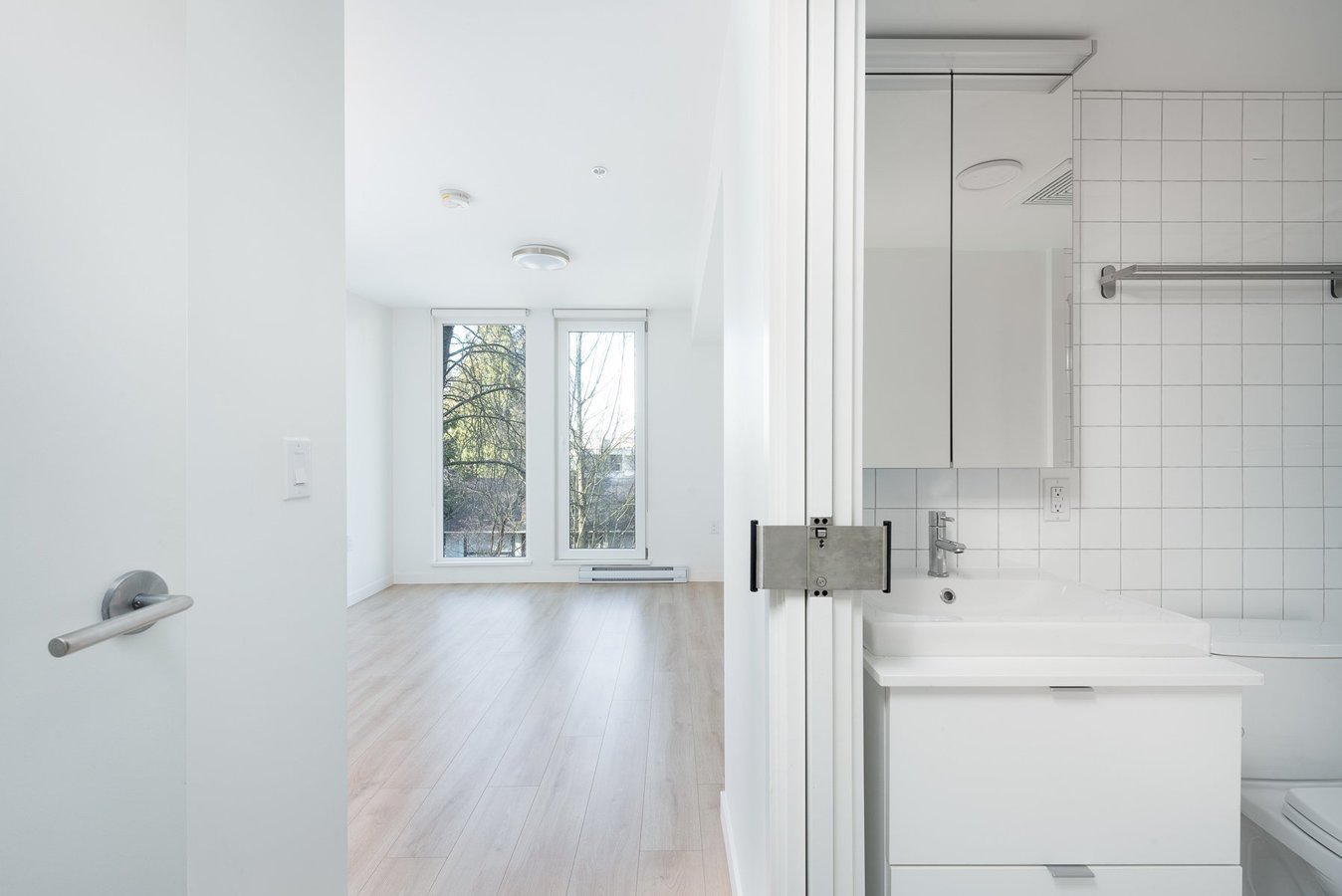 1090 Jervis Street - Photo 5