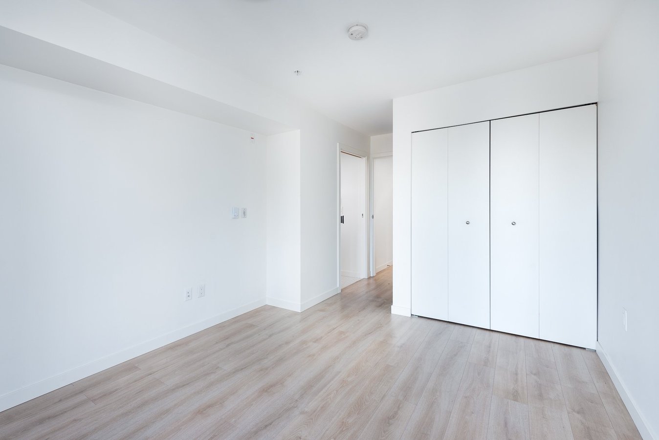 1090 Jervis Street - Photo 7