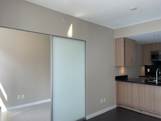 108 West 1st Avenue - Photo 10